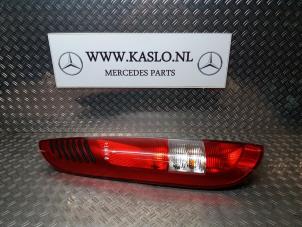 Gebruikte Achterlicht links Mercedes Vaneo (W414) 1.9 Prijs op aanvraag aangeboden door kaslo auto parts
