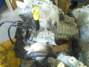 Gebruikte Automaatbak Chrysler Sebring (JR) 2.7 V6 24V Prijs € 400,00 Margeregeling aangeboden door Rooie Ben autodemontage