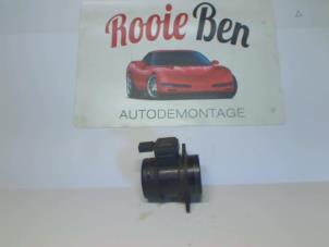 Gebruikte Luchthoeveelheidsmeter Volkswagen Touran (1T3) 1.6 TDI 16V Prijs € 60,00 Margeregeling aangeboden door Rooie Ben autodemontage