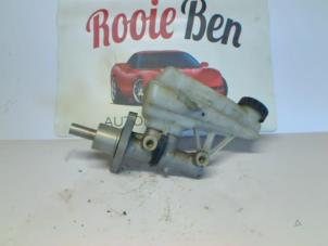 Gebruikte Hoofdremcilinder Peugeot Expert (G9) 2.0 HDi 140 16V Prijs € 20,00 Margeregeling aangeboden door Rooie Ben autodemontage