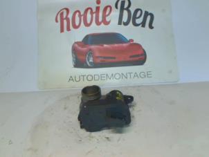 Gebruikte Gasklephuis Peugeot 208 I (CA/CC/CK/CL) 1.2 Vti 12V PureTech 82 Prijs € 100,00 Margeregeling aangeboden door Rooie Ben autodemontage