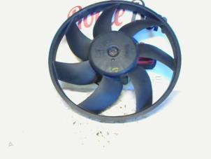 Gebruikte Vin Peugeot 208 I (CA/CC/CK/CL) 1.2 Vti 12V PureTech 82 Prijs € 50,00 Margeregeling aangeboden door Rooie Ben autodemontage