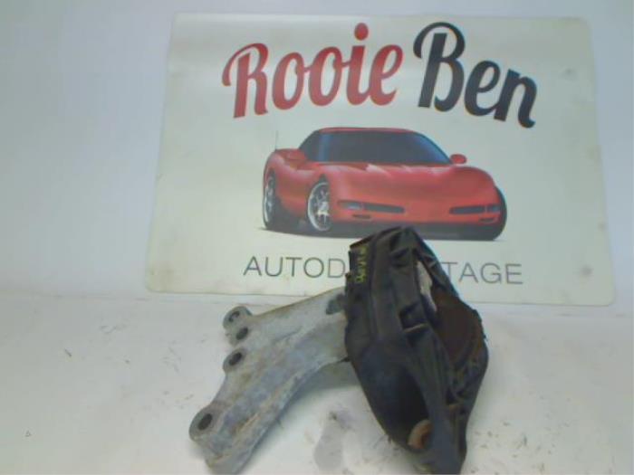 Gebruikte Motorsteun Peugeot 208 I (CA/CC/CK/CL) 1.2 Vti 12V PureTech 82 Prijs € 50,00 Margeregeling aangeboden door Rooie Ben autodemontage