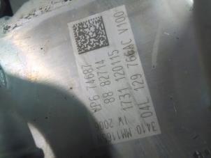 Gebruikte Inlaatspruitstuk Volkswagen Touran (5T1) 1.6 TDI SCR BlueMotion Technology Prijs € 100,00 Margeregeling aangeboden door Rooie Ben autodemontage