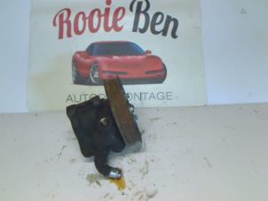 Gebruikte Stuurpomp Ford Usa Mustang V 4.0 V6 Prijs € 75,00 Margeregeling aangeboden door Rooie Ben autodemontage