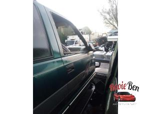 Gebruikte Deur 4Deurs rechts-voor Chevrolet Suburban 5.7 V8 4x4 Prijs € 200,00 Margeregeling aangeboden door Rooie Ben autodemontage