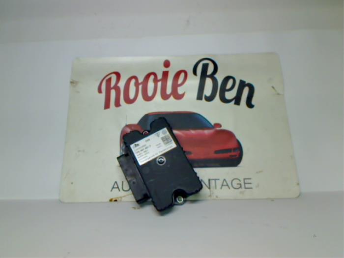 Gebruikte Handrem Module Volkswagen Touareg (7PA/PH) 3.0 TDI V6 24V BlueMotion Technology DPF Prijs € 125,00 Margeregeling aangeboden door Rooie Ben autodemontage