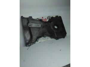 Gebruikte Distributiedeksel Chrysler Sebring II (JS) 2.4 16V VVT Prijs € 25,00 Margeregeling aangeboden door Rooie Ben autodemontage