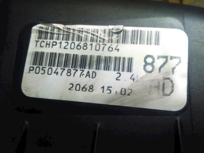 Gebruikte Kleppendeksel Chrysler Sebring II (JS) 2.4 16V VVT Prijs € 25,00 Margeregeling aangeboden door Rooie Ben autodemontage