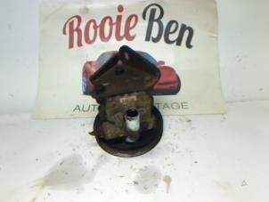 Gebruikte Pomp Servo Chrysler Voyager/Grand Voyager (RG/RS) 2.8 CRD 16V Autom. Prijs € 40,00 Margeregeling aangeboden door Rooie Ben autodemontage