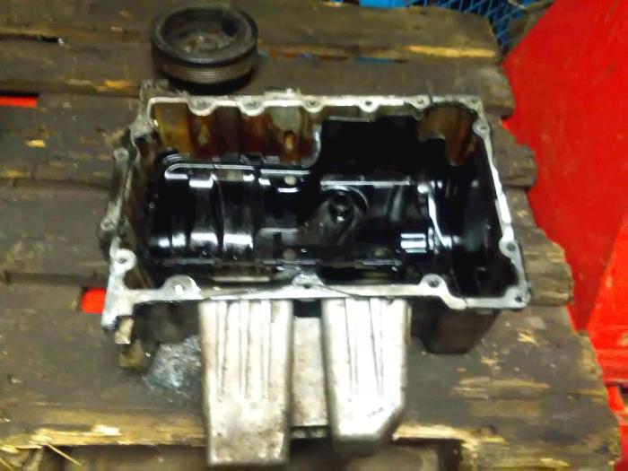 Gebruikte Carterpan Volkswagen Polo IV (9N1/2/3) 1.4 TDI 70 Prijs € 25,00 Margeregeling aangeboden door Rooie Ben autodemontage