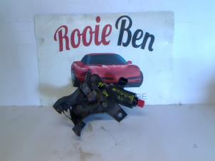 Gebruikte Motor Koplamp Mitsubishi Eclipse Spyder (D5) 3.0 V6 24V Prijs € 5,00 Margeregeling aangeboden door Rooie Ben autodemontage