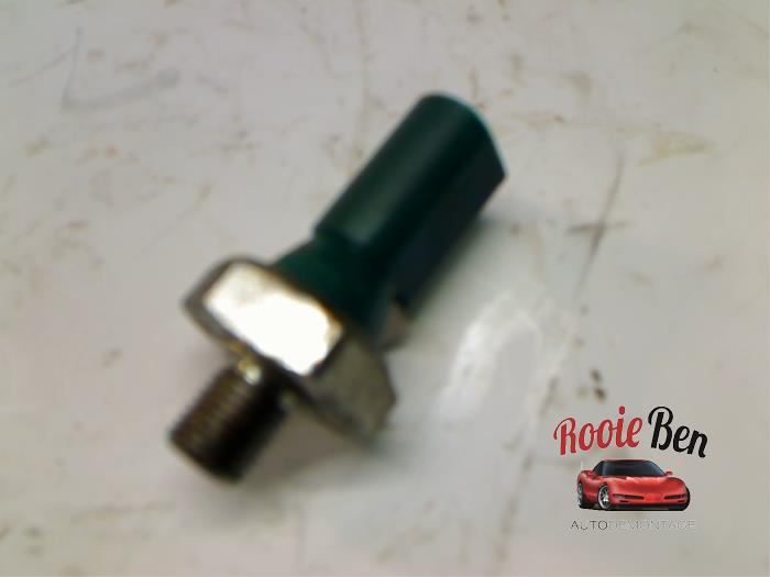 Gebruikte Oliedruk sensor Volkswagen Polo V (6R) 1.2 TSI Prijs € 10,00 Margeregeling aangeboden door Rooie Ben autodemontage