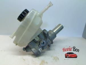 Gebruikte Hoofdremcilinder Mercedes C (W205) 2.2 C-220 CDI 16V BlueTEC Prijs € 20,00 Margeregeling aangeboden door Rooie Ben autodemontage