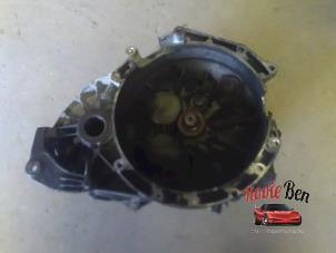 Gebruikte Versnellingsbak Ford Mondeo III 2.0 TDCi/TDDi 115 16V Prijs € 150,00 Margeregeling aangeboden door Rooie Ben autodemontage