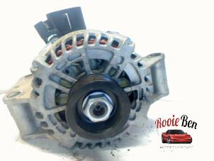 Gebruikte Dynamo Ford Mondeo III 2.0 TDCi/TDDi 115 16V Prijs € 45,00 Margeregeling aangeboden door Rooie Ben autodemontage