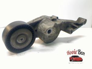 Gebruikte Spanrol Multiriem Volkswagen Transporter T5 1.9 TDi Prijs € 15,00 Margeregeling aangeboden door Rooie Ben autodemontage