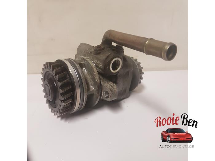 Gebruikte Pomp Servo Volkswagen Touareg (7LA/7L6) 2.5 TDI R5 Prijs € 125,00 Margeregeling aangeboden door Rooie Ben autodemontage