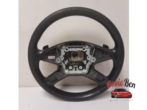 Gebruikte Stuurwiel Mercedes E (W212) E-200 CDI 16V BlueEfficiency,BlueTEC Prijs op aanvraag aangeboden door Rooie Ben autodemontage