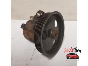 Gebruikte Servopomp Dacia Logan MCV (KS) 1.6 Prijs € 30,00 Margeregeling aangeboden door Rooie Ben autodemontage