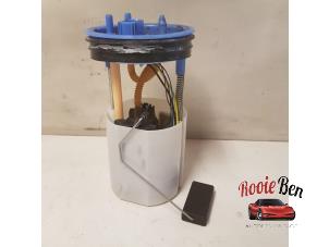 Gebruikte Benzinepomp Seat Ibiza IV (6J5) 1.2 TSI Prijs € 50,00 Margeregeling aangeboden door Rooie Ben autodemontage