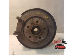 Gebruikte Fusee links-achter BMW 1 serie (E87/87N) 116i 1.6 16V Prijs € 50,00 Margeregeling aangeboden door Rooie Ben autodemontage