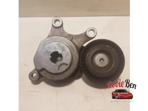 Gebruikte Spanrol Multiriem Mercedes B (W246) 1.6 B-180 BlueEFFICIENCY Turbo 16V Prijs € 15,00 Margeregeling aangeboden door Rooie Ben autodemontage