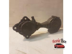 Gebruikte Spanrol Multiriem Peugeot 207/207+ (WA/WC/WM) 1.4 16V VTi Prijs € 15,00 Margeregeling aangeboden door Rooie Ben autodemontage