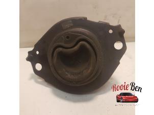 Motorsteun van een Jeep Grand Cherokee (WK/WK2) 3.0 CRD V6 24V 2013