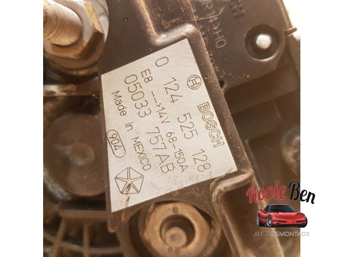 Dynamo van een Jeep Patriot (MK74) 2.0 CRD 16V 4x4 2008