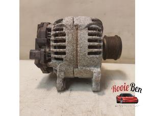 Dynamo van een Jeep Patriot (MK74) 2.0 CRD 16V 4x4 2008