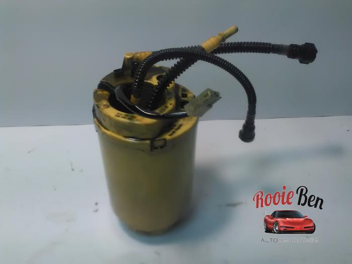 Gebruikte Tank element Pomp Volkswagen Touareg (7LA/7L6) 2.5 TDI R5 Prijs € 50,00 Margeregeling aangeboden door Rooie Ben autodemontage
