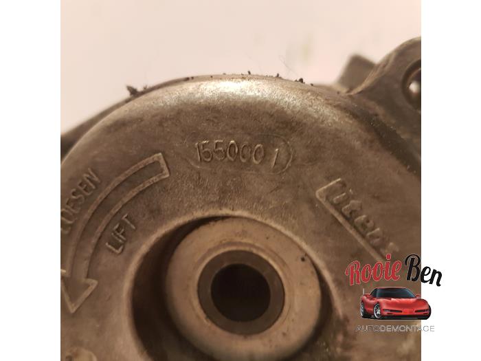 Spanrol Multiriem van een Chrysler 300 C 3.0 CRD V6 24V 2007