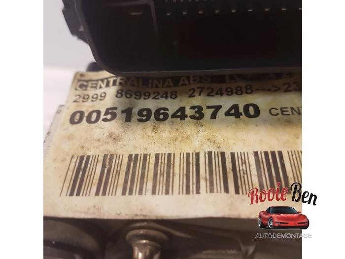 ABS Pomp van een Citroën Jumper (U9) 2.2 HDi 130 2015