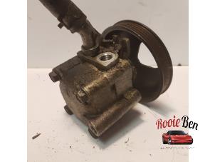 Gebruikte Servopomp Nissan Almera (N16) 1.5 16V Prijs € 25,00 Margeregeling aangeboden door Rooie Ben autodemontage