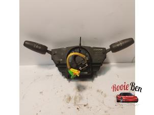 Gebruikte Licht + Raw Schakelaar Opel Corsa D 1.4 16V Twinport Prijs € 15,00 Margeregeling aangeboden door Rooie Ben autodemontage