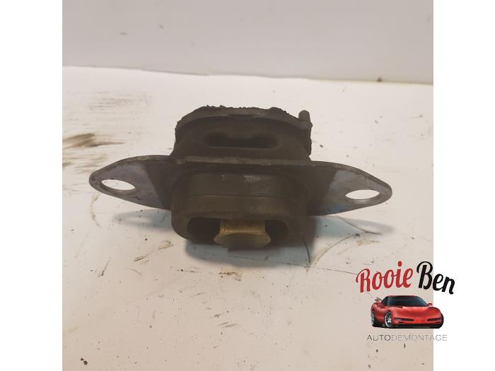 Gebruikte Motorrubber Renault Twingo III (AH) 1.0 SCe 70 12V Prijs € 20,00 Margeregeling aangeboden door Rooie Ben autodemontage