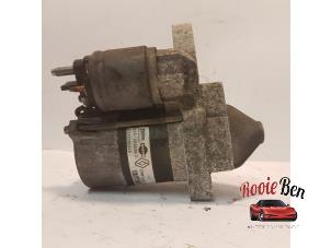 Gebruikte Startmotor Renault Twingo III (AH) 1.0 SCe 70 12V Prijs € 25,00 Margeregeling aangeboden door Rooie Ben autodemontage