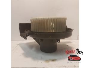 Gebruikte Kachel Ventilatiemotor Skoda Fabia III (NJ3) 1.2 TSI 16V Prijs € 20,00 Margeregeling aangeboden door Rooie Ben autodemontage