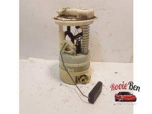 Gebruikte Benzinepomp Nissan Micra (K12) 1.4 16V Prijs € 25,00 Margeregeling aangeboden door Rooie Ben autodemontage