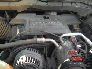 Gebruikte Automaatbak Dodge Ram 3500 Standard Cab (DR/DH/D1/DC/DM) 5.7 V8 Hemi 2500 4x4 Crew Cab Prijs op aanvraag aangeboden door Rooie Ben autodemontage