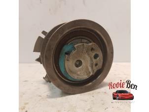 Gebruikte Spanrol Multiriem Volkswagen Golf V (1K1) 1.9 TDI Prijs € 15,00 Margeregeling aangeboden door Rooie Ben autodemontage