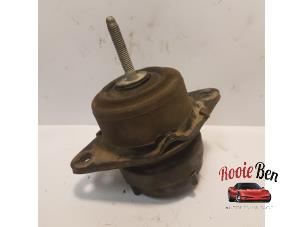 Gebruikte Motorrubber Ford Usa Mustang V Convertible 4.0 V6 Prijs € 25,00 Margeregeling aangeboden door Rooie Ben autodemontage