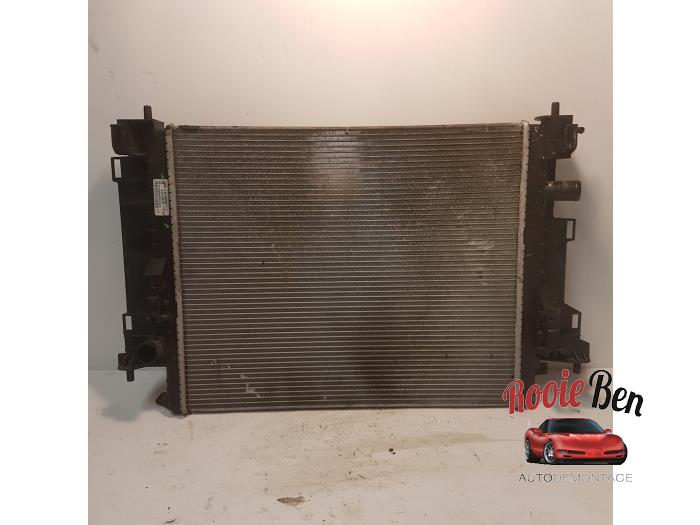 Gebruikte Radiateur Renault Twingo III (AH) 1.0 SCe 70 12V Prijs € 40,00 Margeregeling aangeboden door Rooie Ben autodemontage