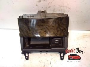 Gebruikte Asbak voor Mercedes C (W204) 2.2 C-220 CDI 16V Prijs € 25,00 Margeregeling aangeboden door Rooie Ben autodemontage