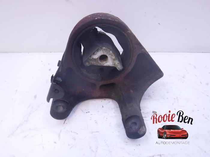 Gebruikte Motorrubber Jeep Cherokee/Liberty (KJ) 3.7 V6 24V Prijs € 25,00 Margeregeling aangeboden door Rooie Ben autodemontage