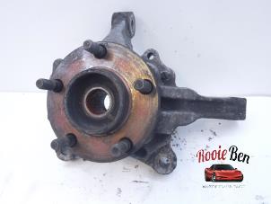 Gebruikte Asschenkel rechts-voor Chrysler Voyager/Grand Voyager (RG/RS) 2.5 CRD 16V Prijs € 30,00 Margeregeling aangeboden door Rooie Ben autodemontage