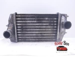 Gebruikte Intercooler Chrysler Voyager/Grand Voyager (RG/RS) 2.5 CRD 16V Prijs € 45,00 Margeregeling aangeboden door Rooie Ben autodemontage