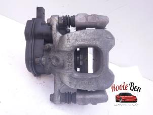 Gebruikte Remklauw (Tang) links-achter Jeep Renegade (BU) 1.6 Multijet 16V Prijs op aanvraag aangeboden door Rooie Ben autodemontage