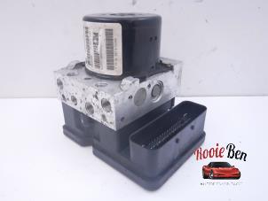 Gebruikte ABS Pomp Dodge Caliber 2.0 16V Prijs € 75,00 Margeregeling aangeboden door Rooie Ben autodemontage